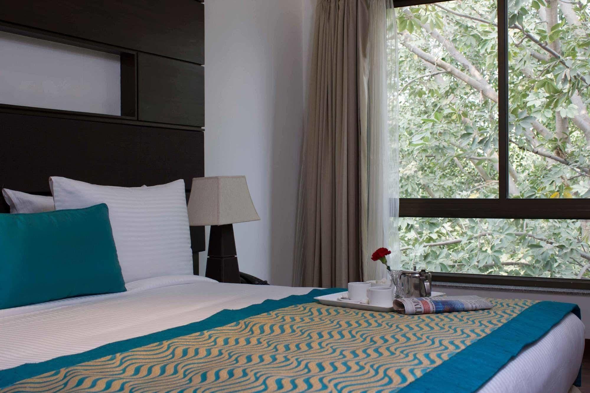Stately Suites Mg Road Gurgaon Extérieur photo